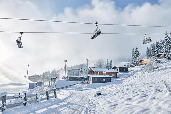 Feriendorf Oberhof Flachau Exteriör bild